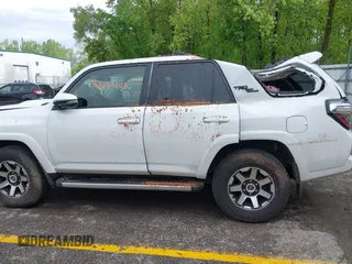 2024 Toyota 4Runner TRD Off Road with VIN JTERU5JR8R6282416, listed as a IAAI auction lot 42330108 with 9,131 mi miles and . Bid and sale history available at DreamBid. Image 14.