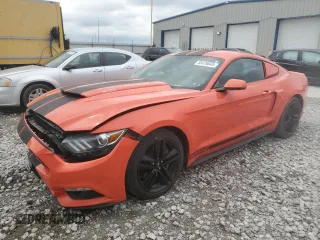 2015 Ford Mustang EcoBoost z VIN 1FA6P8TH2F5368462, wystawiony jako Copart lot #55426645 z przebiegiem 102 757 mil mil oraz Szkody całkowita. Historia ofert i sprzedaży dostępna na DreamBid. Obrazek 1.