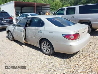 2002 Lexus ES 300 with VIN JTHBF30G720087113, listed as a IAAI auction lot 42667094 with Not provided miles and . Bid and sale history available at DreamBid. Image 3.
