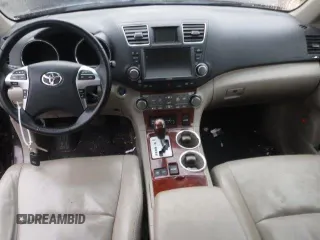 2011 Toyota Highlander Hybrid Limited with VIN JTEDC3EH1B2001265, listed as a Copart auction lot 41340335 with 73,843 mi miles and Salvage Title. Bid and sale history available at carsss.com. Image 8.