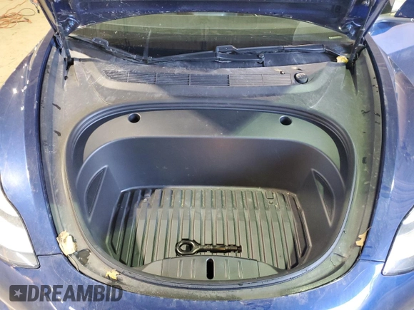 2019 Tesla Model 3 Long Range with VIN 5YJ3E1EB5KF452772, listed as a Copart auction lot 49033245 with 61,753 mi miles and Clean Title. Bid and sale history available at DreamBid. Image 12.