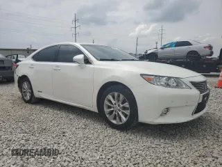 2014 Lexus ES 300h with VIN JTHBW1GG7E2049643, listed as a Copart auction lot 60874975 with 137,188 mi miles and Salvage title. Bid and sale history available at DreamBid. Image 4.