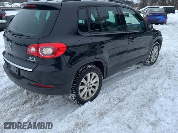 2011 Volkswagen Tiguan SEL with VIN WVGBV7AX7BW531576, listed as a Copart auction lot 44854455 with 224,729 mi miles and Clean Title. Bid and sale history available at DreamBid. Image 4.