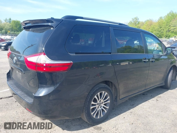 2018 Toyota Sienna XLE Auto Access Seat with VIN 5TDYZ3DC2JS926543, listed as a IAAI auction lot 42250898 with 138,489 mi miles and . Bid and sale history available at DreamBid. Image 4.
