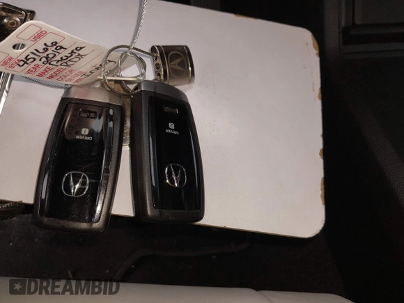 2019 Acura RDX Technology with VIN 5J8TC2H57KL032589, listed as a IAAI auction lot 42458684 with 53,372 mi miles and . Bid and sale history available at DreamBid. Image 9.