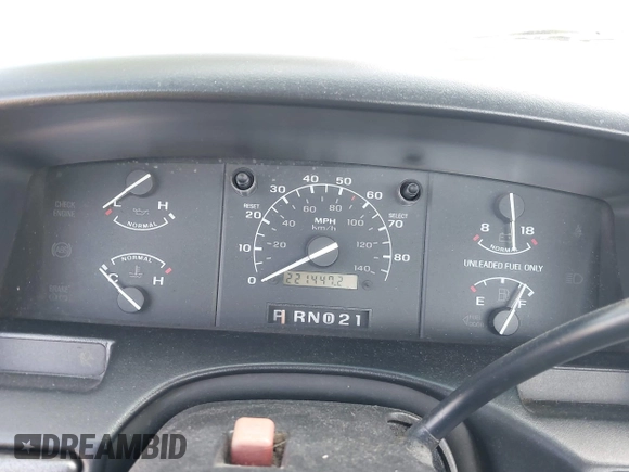 1994 Ford F-250 with VIN 1FTEF25H3RLB68497, listed as a IAAI auction lot 42178117 with 221,447 mi miles and . Bid and sale history available at DreamBid. Image 7.