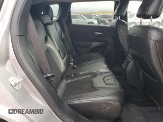 2020 Jeep Cherokee Latitude Plus с VIN 1C4PJMLB8LD609544, выставлен на аукционе Copart как лот 56737575 с пробегом Не указан миль и Списание • Salvage title. История ставок и продаж доступна на DreamBid. Изображение 10.
