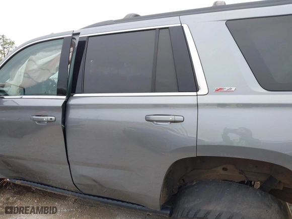 2019 Chevrolet Tahoe LT with VIN 1GNSKBKC8KR283954, listed as a IAAI auction lot 41587485 with 110,631 mi miles. Bid and sale history available at carsss.com. Image 14.