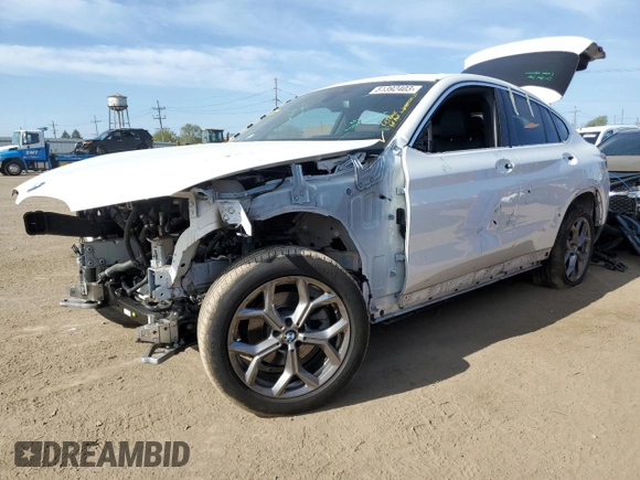 2022 BMW X4 xDrive30i with VIN 5UX33DT07N9N08538, listed as a Copart auction lot 51392403 with 17,070 mi miles. Bid and sale history available at carsss.com. Image 1.