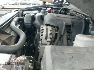 2010 Chevrolet Avalanche LTZ z VIN 3GNVKGE00AG156898, wystawiony jako IAAI lot #41885128 z przebiegiem 164 241 mil mil oraz . Historia ofert i sprzedaży dostępna na DreamBid. Obrazek 20.