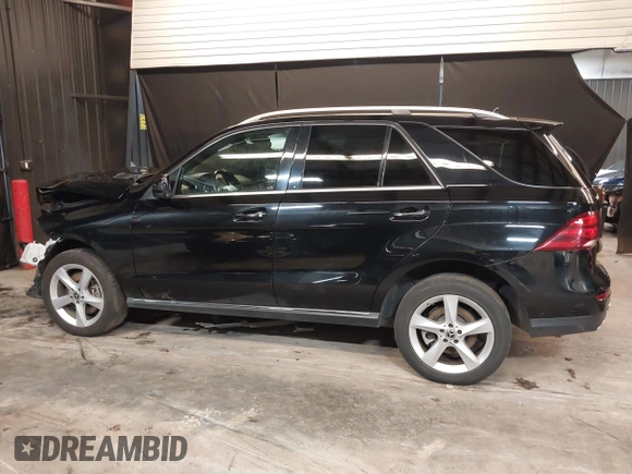 2019 Mercedes-Benz GLE 400 with VIN 4JGDA5GBXKB216718, listed as a IAAI auction lot 42531879 with 95,734 mi miles and . Bid and sale history available at DreamBid. Image 15.