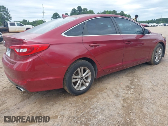 2016 Hyundai Sonata SE with VIN 5NPE24AFXGH424650, listed as a IAAI auction lot 42192639 with 126,632 mi miles and . Bid and sale history available at carsss.com. Image 4.