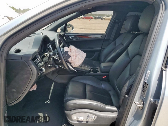 2020 Porsche Macan S with VIN WP1AB2A53LLB31591, listed as a Copart auction lot 61792435 with 54,964 mi miles and Salvage title. Bid and sale history available at DreamBid. Image 7.