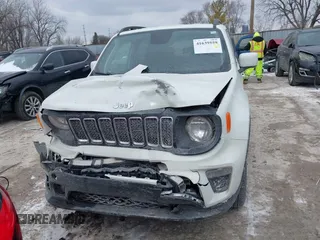 2020 Jeep Renegade Latitude with VIN ZACNJBBB7LPL57524, listed as a IAAI auction lot 41639559 with 126,742 mi miles. Bid and sale history available at carsss.com. Image 12.