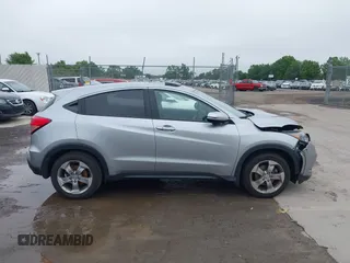 2017 Honda HR-V EX with VIN 3CZRU5H58HM724188, listed as a IAAI auction lot 41911570 with 100,132 mi miles. Bid and sale history available at carsss.com. Image 13.