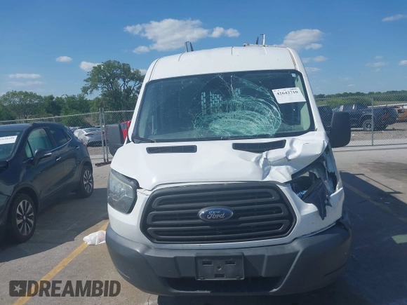 2015 Ford Transit Cargo z VIN 1FTNR2CG1FKB04641, wystawiony jako IAAI lot #42642710 z przebiegiem 136 892 mil mil oraz . Historia ofert i sprzedaży dostępna na DreamBid. Obrazek 12.