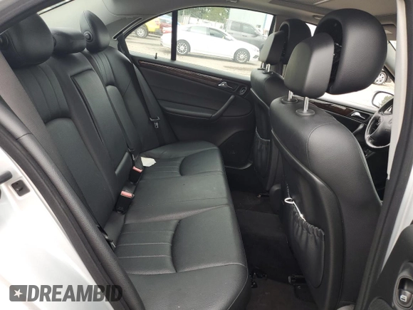 2007 Mercedes-Benz C 280 Luxury с VIN WDBRF92H37F924807, выставлен на аукционе Copart как лот 65853925 с пробегом 179 211 миль миль и Списание • Salvage title. История ставок и продаж доступна на DreamBid. Изображение 10.