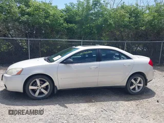 2008 Pontiac G6 GT with VIN 1G2ZH57N184175266, listed as a IAAI auction lot 42102626 with 175,685 mi miles. Bid and sale history available at carsss.com. Image 14.