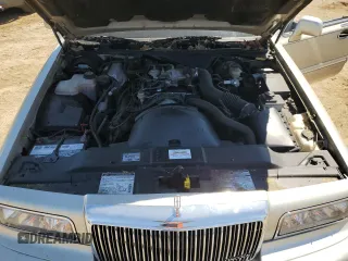 1997 Lincoln Town Car Executive with VIN 1LNLM81W8VY734974, listed as a Copart auction lot 61440195 with 94,982 mi miles and Clean title. Bid and sale history available at DreamBid. Image 11.