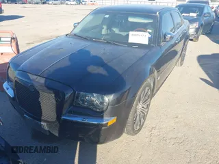 2006 Chrysler 300 C with VIN 2C3LA63H56H246663, listed as a IAAI auction lot 40894432 with 145,629 mi miles. Bid and sale history available at carsss.com. Image 2.
