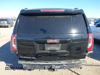 2019 GMC Yukon XL SLT with VIN 1GKS1GKC3KR380153, listed as a IAAI auction lot 41360225 with 152,304 mi miles. Bid and sale history available at carsss.com. Image 16.