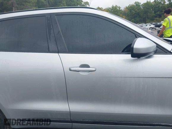 2017 Jaguar F-Pace 35t R-Sport with VIN SADCL2BV3HA893851, listed as a IAAI auction lot 40369832 with 67,313 mi miles and . Bid and sale history available at DreamBid. Image 14.