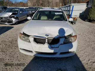 2006 BMW 3 Series 325xi z VIN WBAVT13586KW23161, wystawiony jako Copart lot #80188084 z przebiegiem 267 756 mil mil oraz Czysty tytuł • Clean title. Historia ofert i sprzedaży dostępna na DreamBid. Obrazek 5.