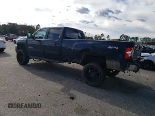 2008 Chevrolet Silverado 3500HD SRW LT w/1LT with VIN 1GCHK33698F172292, listed as a Copart auction lot 82207084 with 355,018 mi miles and Salvage Title. Bid and sale history available at carsss.com. Image 2.