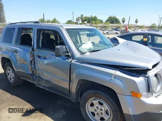 2017 Jeep Patriot Sport SE with VIN 1C4NJPBA8HD207631, listed as a IAAI auction lot 42809313 with 153,799 mi miles and . Bid and sale history available at DreamBid. Image 13.