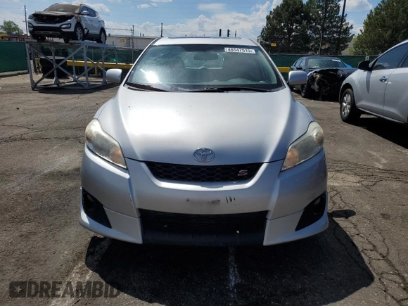 2009 Toyota Matrix S z VIN 2T1KE40E79C016082, wystawiony jako Copart lot #48547515 z przebiegiem 169 592 mil mil oraz Szkoda całkowita • Salvage title. Historia ofert i sprzedaży dostępna na DreamBid. Obrazek 5.