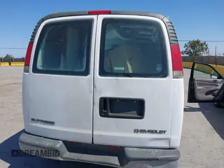 1999 Chevrolet City Express Cargo z VIN 1GCFG15M8X1044680, wystawiony jako IAAI lot #42466789 z przebiegiem Nie podano mil oraz . Historia ofert i sprzedaży dostępna na DreamBid. Obrazek 16.