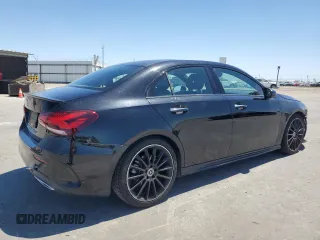 2019 Mercedes-Benz A 220 z VIN WDD3G4EB0KW012830, wystawiony jako Copart lot #56175745 z przebiegiem 89 755 mil mil oraz Szkoda całkowita • Salvage title. Historia ofert i sprzedaży dostępna na DreamBid. Obrazek 3.