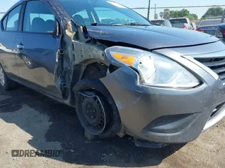 2018 Nissan Versa SV z VIN 3N1CN7AP1JL872116, wystawiony jako IAAI lot #42149712 z przebiegiem 131 990 mil mil oraz . Historia ofert i sprzedaży dostępna na DreamBid. Obrazek 6.