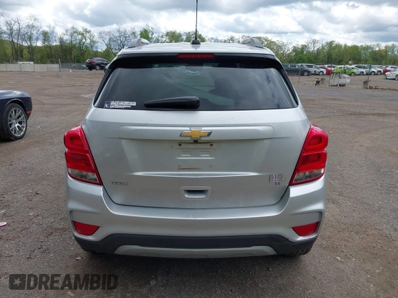 2019 Chevrolet Trax LT z VIN 3GNCJLSB4KL256651, wystawiony jako IAAI lot #42179904 z przebiegiem 132 143 mil mil oraz . Historia ofert i sprzedaży dostępna na DreamBid. Obrazek 17.