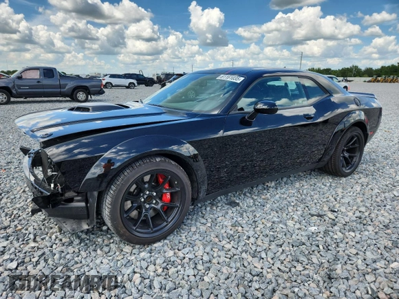 2023 Dodge Challenger R/T Scat Pack Widebody z VIN 2C3CDZFJ3PH596415, wystawiony jako Copart lot #61161035 z przebiegiem 10 317 mil mil oraz Szkoda całkowita • Salvage title. Historia ofert i sprzedaży dostępna na DreamBid. Obrazek 1.