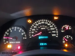 2005 Chevrolet TrailBlazer LS with VIN 1GNET16S356162017, listed as a IAAI auction lot 41148035 with 210,125 mi miles. Bid and sale history available at carsss.com. Image 7.