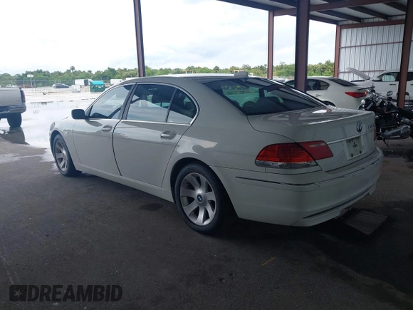 2006 BMW 7 Series 750Li с VIN WBAHN83566DT30332, выставлен на аукционе IAAI как лот 42705997 с пробегом 130 174 миль миль и . История ставок и продаж доступна на DreamBid. Изображение 3.