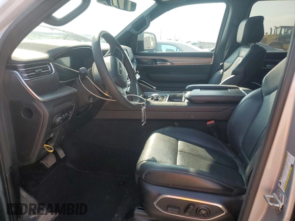 2024 Jeep Wagoneer Series II with VIN 1C4SJVBP9RS113346, listed as a Copart auction lot 61156025 with 72,670 mi miles and Clean title. Bid and sale history available at DreamBid. Image 7.