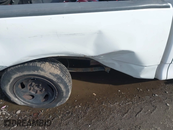 2001 Ford F-150 XL with VIN 3FTZF172X1MA58618, listed as a IAAI auction lot 41598020 with Not provided miles and . Bid and sale history available at DreamBid. Image 6.