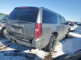 2008 Chevrolet Suburban LTZ with VIN 1GNFK16388R253495, listed as a Copart auction lot 42507545 with 238,758 mi miles and Salvage Title. Bid and sale history available at carsss.com. Image 3.