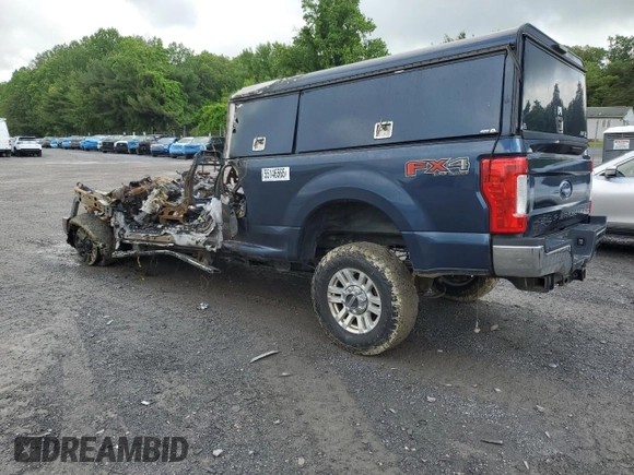 2017 Ford F-250 XLT with VIN 1FT7X2B66HEC74664, listed as a Copart auction lot 55146565 with Not provided miles and Salvage title. Bid and sale history available at DreamBid. Image 2.