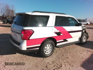 2023 Ford Expedition XL with VIN 1FMJU1G8XPEA30478, listed as a Copart auction lot 47930075 with 861 mi miles and Salvage Title. Bid and sale history available at carsss.com. Image 3.