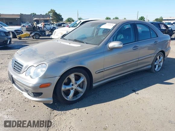 2006 Mercedes-Benz C 230 Sport z VIN WDBRF52H76A867919, wystawiony jako IAAI lot #42745070 z przebiegiem 115 536 mil mil oraz . Historia ofert i sprzedaży dostępna na DreamBid. Obrazek 17.