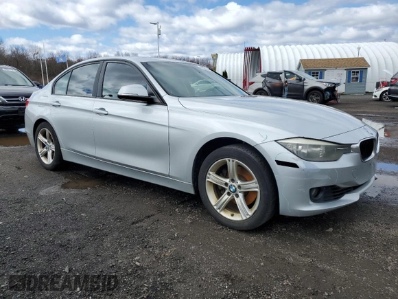 2013 BMW 3 Series 328i xDrive with VIN WBA3B5C58DF595384, listed as a Copart auction lot 49983605 with 162,438 mi miles and Salvage Title. Bid and sale history available at carsss.com. Image 4.