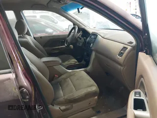 2007 Honda Pilot LX with VIN 2HKYF18137H519304, listed as a IAAI auction lot 42203155 with 128,712 mi miles and . Bid and sale history available at carsss.com. Image 5.