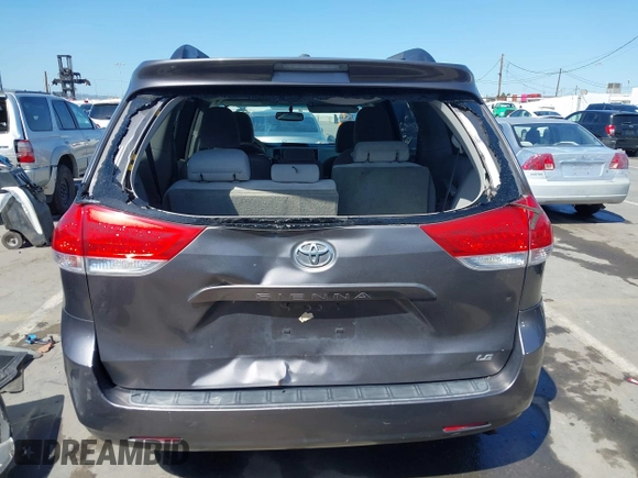 2012 Toyota Sienna LE AAS with VIN 5TDKK3DC9CS184722, listed as a IAAI auction lot 41942991 with 227,783 mi miles. Bid and sale history available at carsss.com. Image 16.