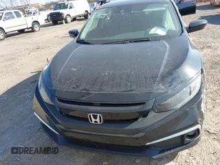 2019 Honda Civic EX-L z VIN 19XFC1F7XKE011397, wystawiony jako IAAI lot #41784014 z przebiegiem 85 938 mil mil oraz . Historia ofert i sprzedaży dostępna na DreamBid. Obrazek 12.