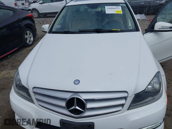 2013 Mercedes-Benz C 300 Sport z VIN WDDGF8AB3DR269791, wystawiony jako IAAI lot #41868133 z przebiegiem 140 336 mil mil oraz . Historia ofert i sprzedaży dostępna na DreamBid. Obrazek 10.
