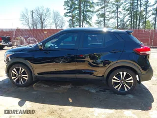 2018 Nissan Kicks SV with VIN 3N1CP5CU6JL518464, listed as a IAAI auction lot 41801091 with 72,365 mi miles. Bid and sale history available at carsss.com. Image 15.