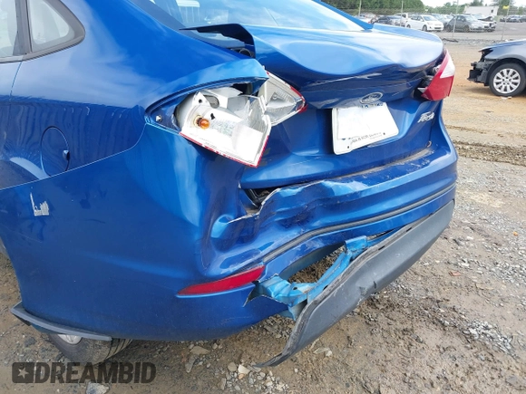 2018 Ford Fiesta SE z VIN 3FADP4BJXJM126168, wystawiony jako IAAI lot #42255261 z przebiegiem 121 248 mil mil oraz . Historia ofert i sprzedaży dostępna na DreamBid. Obrazek 6.